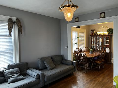 419 E Benton St, Aurora, IL 60505 photo 3