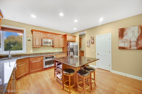 24656 Jolee Ct, Plainfield, IL 60544 photo 9