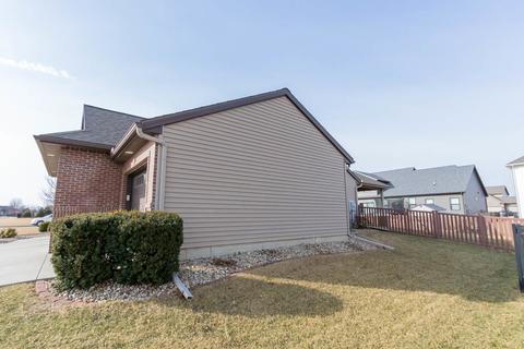 1807 Pfitzer Rd, Normal, IL 61761 photo 3