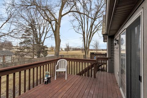 902 Ascot Dr, Elgin, IL 60123 photo 23