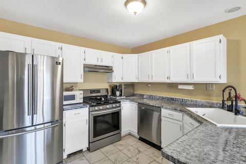 902 Ascot Dr, Elgin, IL 60123 photo 12