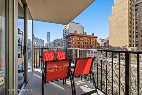 71 E Division St #706, Chicago, IL 60610 photo 9