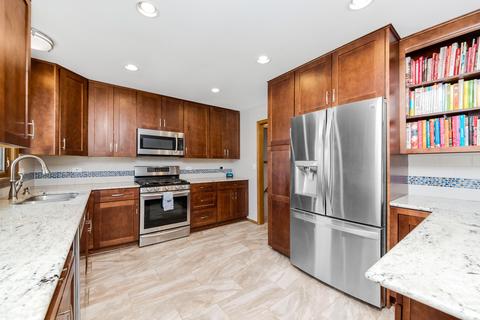 7205 Summit Rd, Darien, IL 60561 photo 8