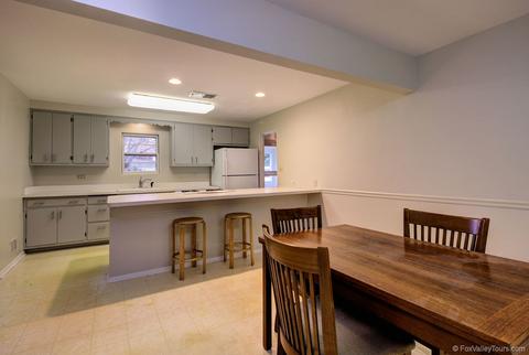 322 Central Ave, Aurora, IL 60506 photo 17