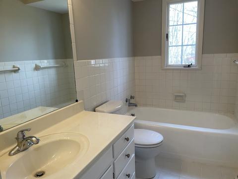 808 Highpoint Rd, Normal, IL 61761 photo 10