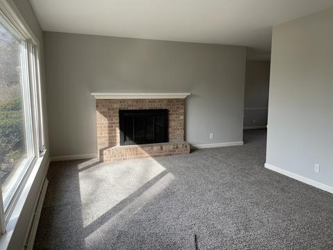 808 Highpoint Rd, Normal, IL 61761 photo 4