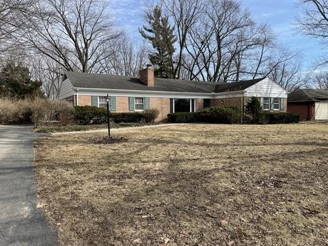 808 Highpoint Rd, Normal, IL 61761 photo 1