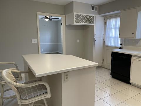 808 Highpoint Rd, Normal, IL 61761 photo 9