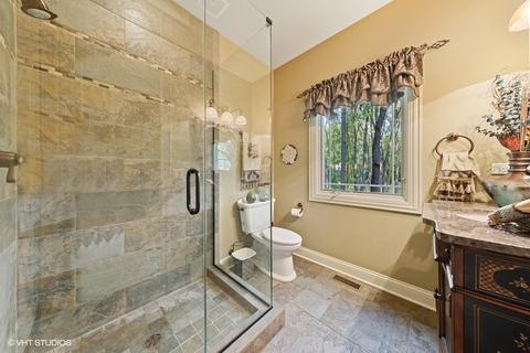 225 Forest Edge Ct, Burr Ridge, IL 60527 photo 15