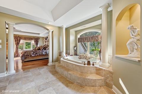 225 Forest Edge Ct, Burr Ridge, IL 60527 photo 22