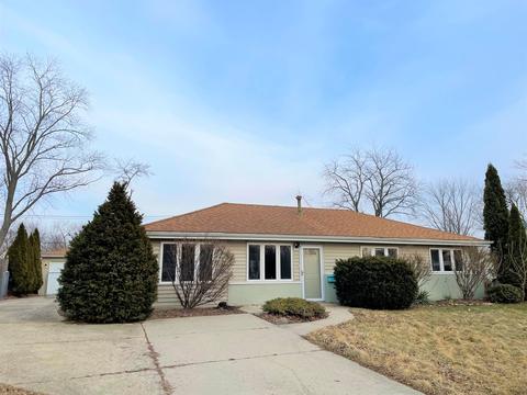 285 Nogales St, Hoffman Estates, IL 60169 photo 1