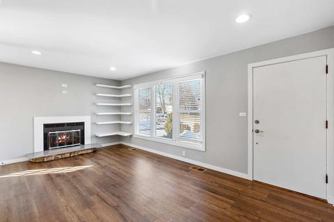 2307 Sigwalt St, Rolling Meadows, IL 60008 photo 8