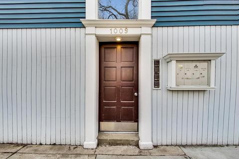 1009 W Wolfram St #2E, Chicago, IL 60657 photo 3