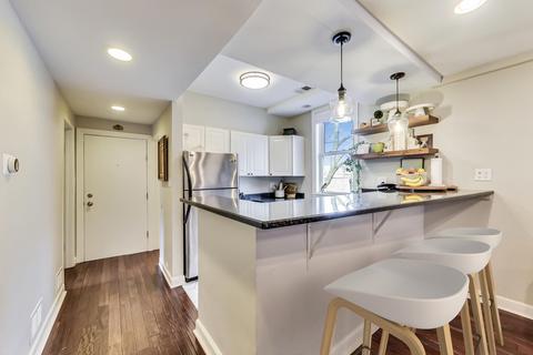 1009 W Wolfram St #2E, Chicago, IL 60657 photo 8