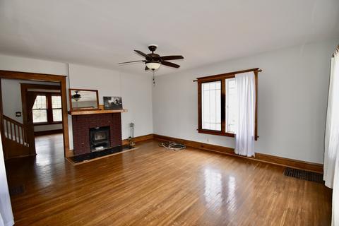 1303 S Fell Ave, Normal, IL 61761 photo 3