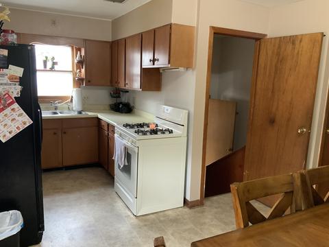 962 Lavoie Ave, Elgin, IL 60120 photo 9