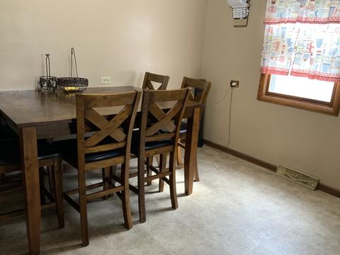 962 Lavoie Ave, Elgin, IL 60120 photo 5