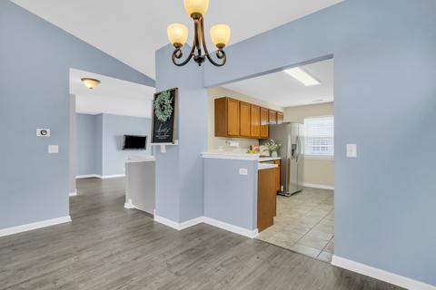 563 Willow Way, Lindenhurst, IL 60046 photo 7