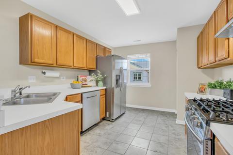563 Willow Way, Lindenhurst, IL 60046 photo 8