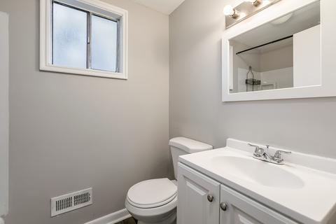 9404 Noel Ave, Des Plaines, IL 60016 photo 14