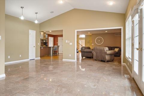 1909 Quail Run Cc Ct, Normal, IL 61761 photo 16