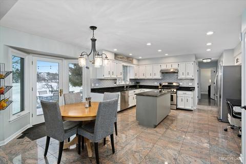 60 Danada Dr, Wheaton, IL 60189 photo 10