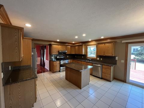 2403 Interlocken Dr, Bloomington, IL 61704 photo 6