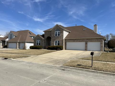 2403 Interlocken Dr, Bloomington, IL 61704 photo 2