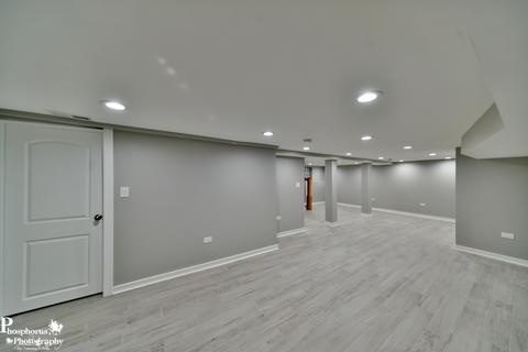 2714 E 76th Pl, Chicago, IL 60649 photo 18