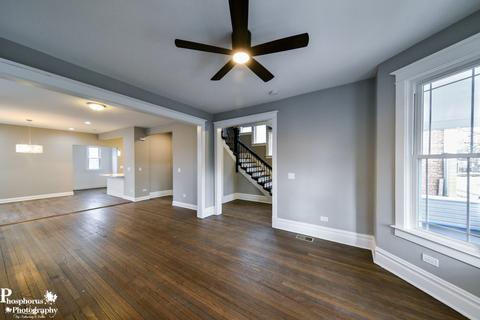 2714 E 76th Pl, Chicago, IL 60649 photo 5