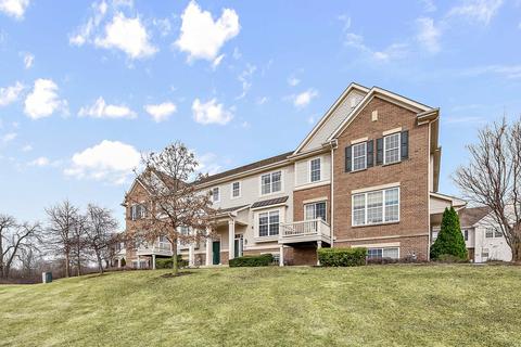 17 E Willow Rd, Wheeling, IL 60090 photo 1