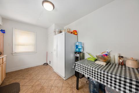 360 Marion Ave, Aurora, IL 60505 photo 11