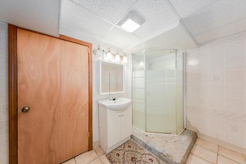 360 Marion Ave, Aurora, IL 60505 photo 13