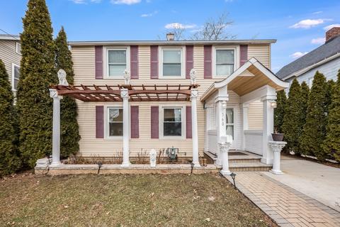 360 Marion Ave, Aurora, IL 60505 photo 1