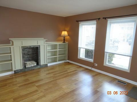 1843 Grantham Pl, Hoffman Estates, IL 60195 photo 3
