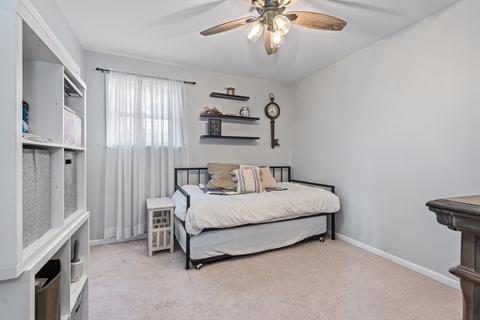 905 E Villa Dr, Des Plaines, IL 60016 photo 15