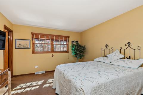 32 Lockman Cir, Elgin, IL 60123 photo 15