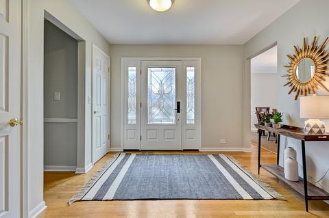 1458 Pebblestone Cv, Wheaton, IL 60189 photo 2