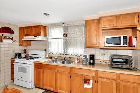 1013 W 174th St, East Hazel Crest, IL 60429 photo 9