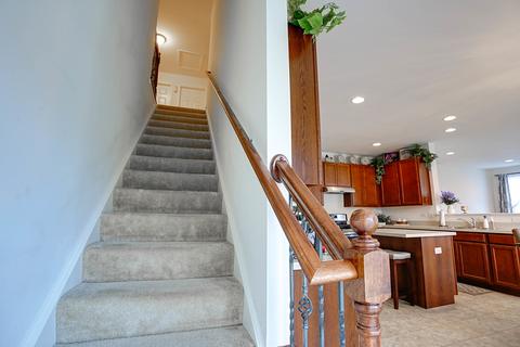 1013 Alberta Rd, Elgin, IL 60124 photo 10