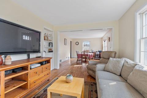 1203 E Illinois St, Wheaton, IL 60187 photo 4