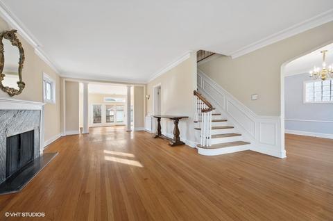 2140 Ewing Ave, Evanston, IL 60201 photo 2