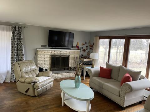 830 Schiller St, Elgin, IL 60123 photo 10