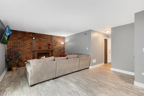 209 S Park Place Dr, Bartlett, IL 60103 photo 14