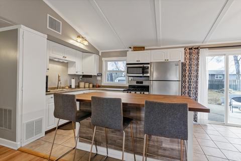 2302 W Fairview Ln, Mchenry, IL 60051 photo 10