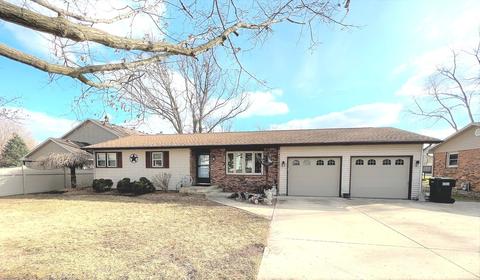 1954 W Tower Rd, Kankakee, IL 60901 photo 2