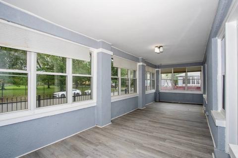 210 E 109th St, Chicago, IL 60628 photo 4