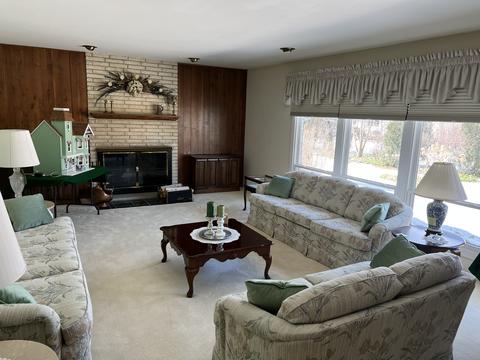 320 Bennett Ln, Des Plaines, IL 60016 photo 4