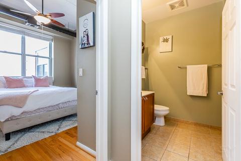 950 W Monroe St #617, Chicago, IL 60607 photo 16