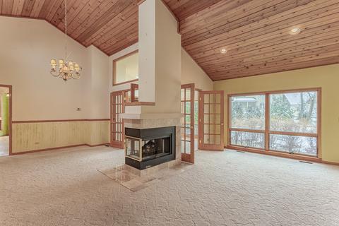 32 W200 Cedar Ln, Wayne, IL 60184 photo 12